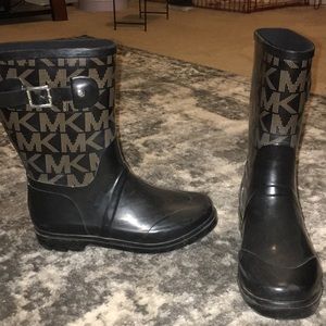 michael kors rain boots! great condition!